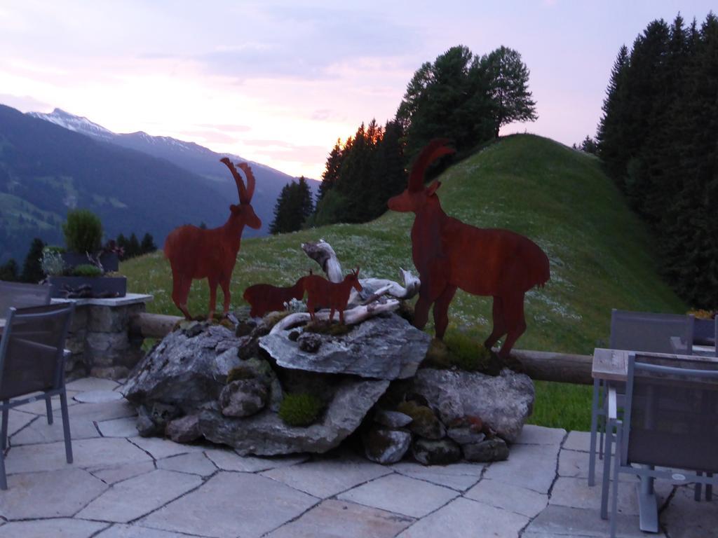 Berghaus Alpenroesli Hotel Klosters Bagian luar foto