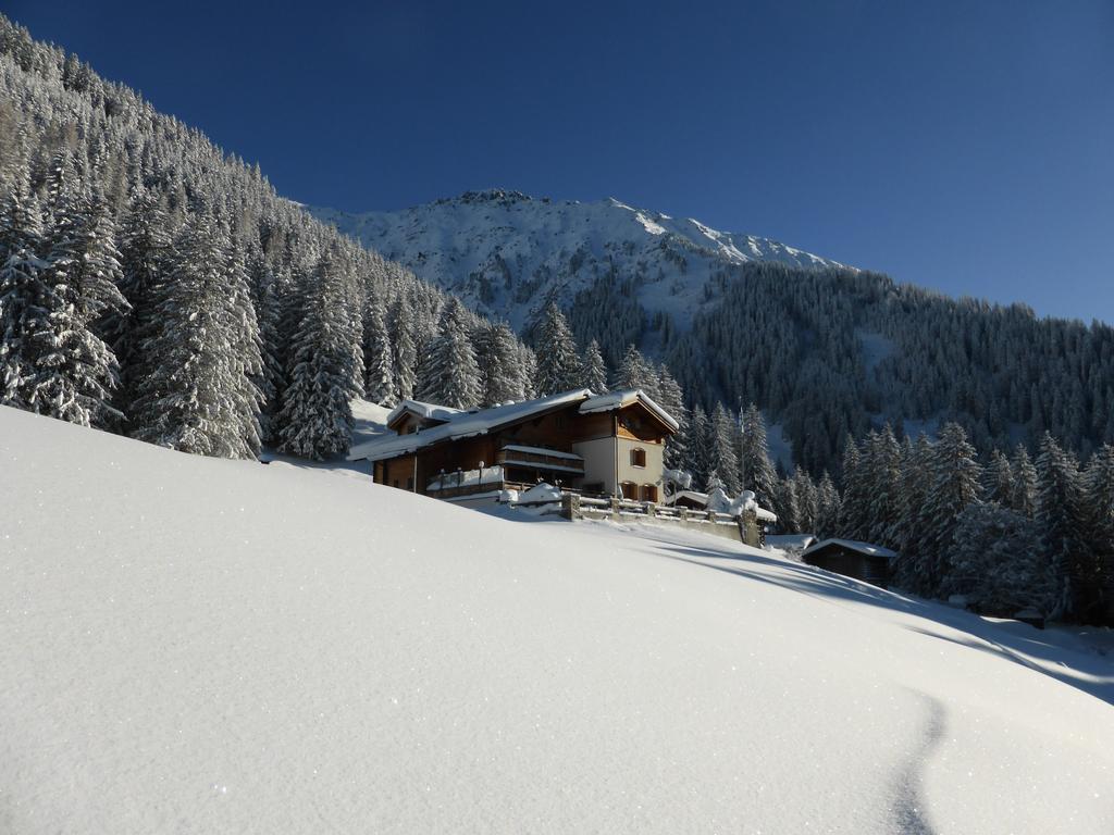 Berghaus Alpenroesli Hotel Klosters Bagian luar foto
