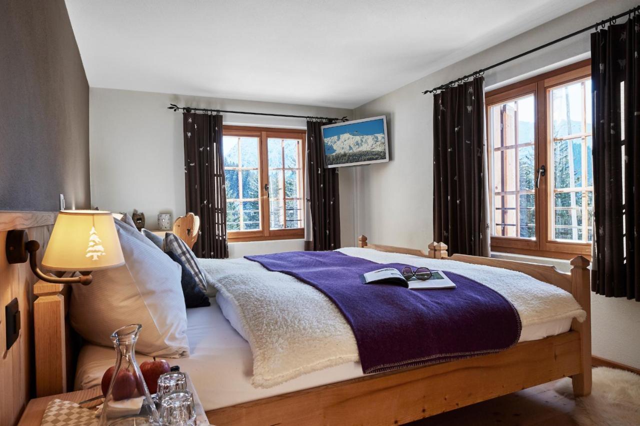 Berghaus Alpenroesli Hotel Klosters Bagian luar foto
